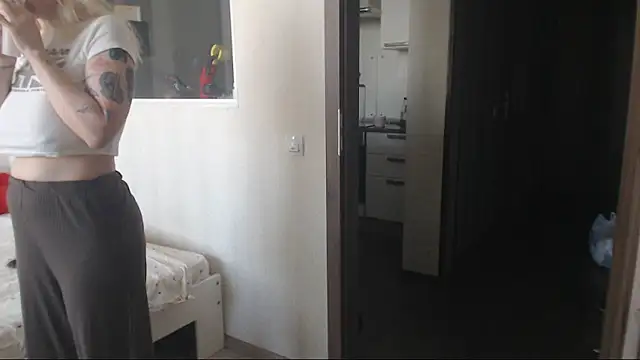 amanda kiss kiss online show from February 2026 09:48:01 AM