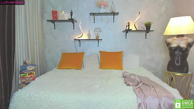 StripBianka online show from January 2025 04:42:01 PM