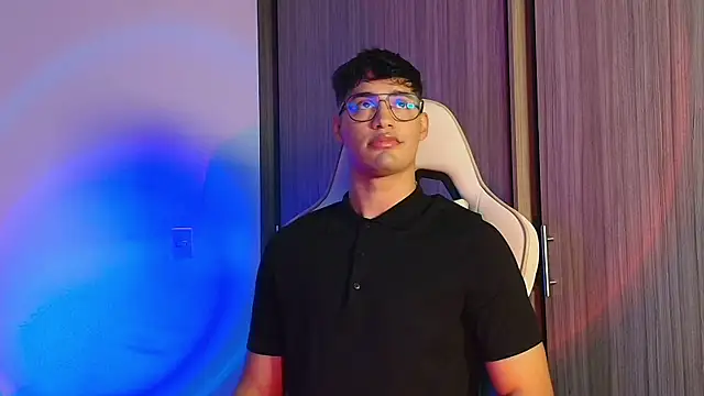 Snapshot of Jimmy_Leeh_ chatting on October 2025 10:56:02 PM Jimmy Leeh online show from October 2025 10:56:02 PM