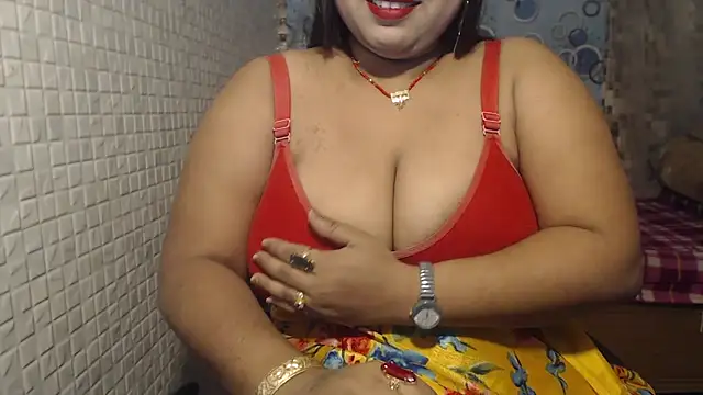 Snapshot of Oh_Maya chatting on February 2025 04:04:01 PM Oh Maya online show from February 2025 04:04:01 PM