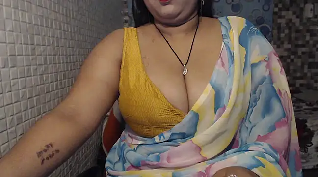 Snapshot of Oh_Maya chatting on March 2025 03:10:02 AM Oh Maya online show from March 2025 03:10:02 AM