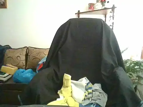 gianfranco1230 online show from October 2025 01:06:02 PM