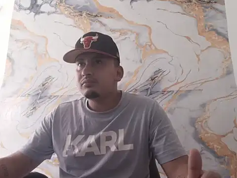 Snapshot of myke_andrade chatting on February 2026 07:01:02 PM myke andrade online show from February 2026 07:01:02 PM