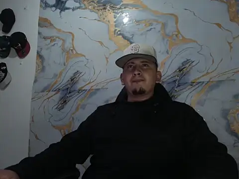 Snapshot of myke_andrade chatting on March 2026 03:35:02 AM myke andrade online show from March 2026 03:35:02 AM