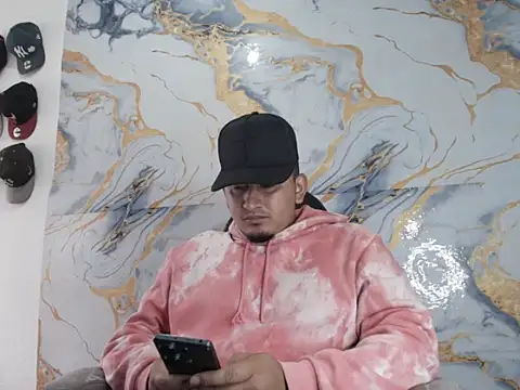 Snapshot of myke_andrade chatting on March 2026 01:47:01 PM myke andrade online show from March 2026 01:47:01 PM