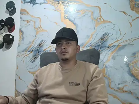 Snapshot of myke_andrade chatting on April 2026 04:13:02 AM myke andrade online show from April 2026 04:13:02 AM