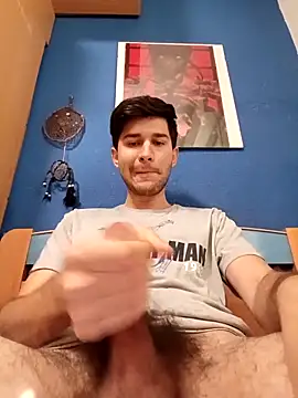 Esti02 online show from October 2025 09:18:01 AM