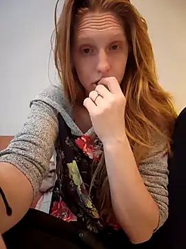 GoldenFlameGoddess online show from February 2025 10:43:01 PM