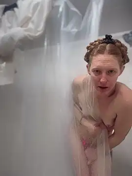 GoldenFlameGoddess online show from February 2025 08:33:02 PM