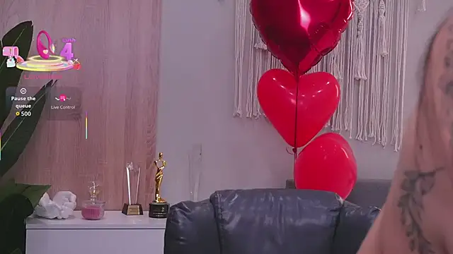 Molly Jons online show from March 2026 01:01:01 AM