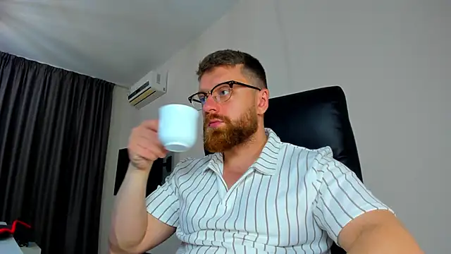 Findom guy online show from April 2026 12:00:02 PM