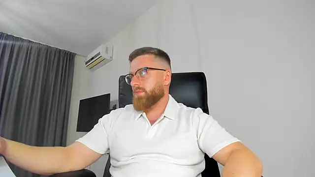 Findom guy online show from April 2026 06:27:02 PM