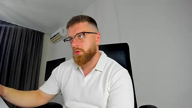 Findom guy online show from April 2026 11:52:02 AM