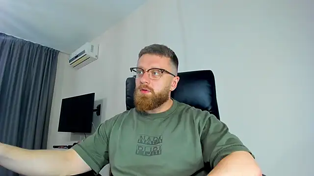 Findom guy online show from April 2026 06:17:02 PM
