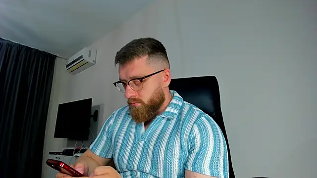 Findom guy online show from April 2026 05:17:01 PM