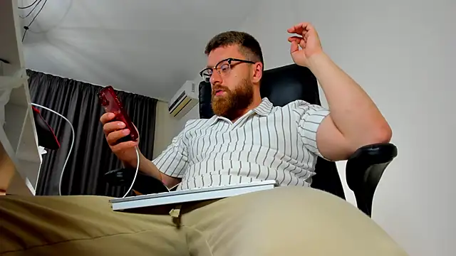 Findom guy online show from May 2026 06:02:01 PM