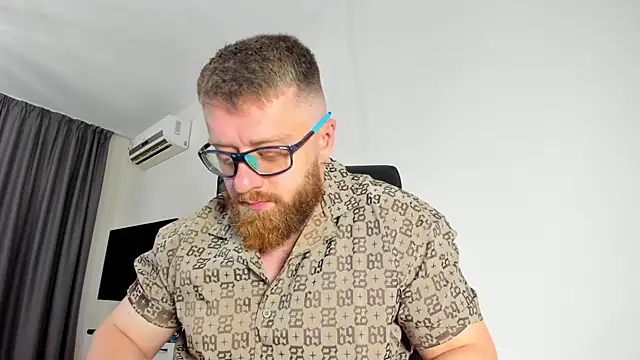 Findom guy online show from May 2026 07:39:02 AM