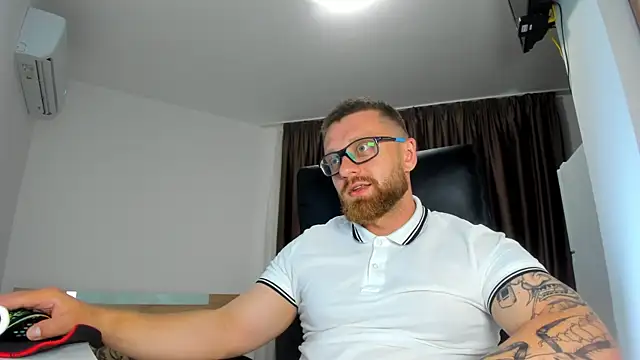Findom guy online show from June 2026 05:23:01 PM