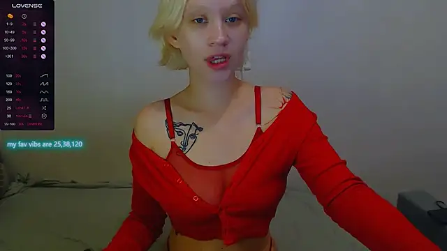 Snapshot of amelia_lye chatting on September 2025 05:24:02 PM amelia lye online show from September 2025 05:24:02 PM