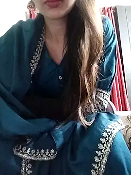 Snapshot of Noor_Darliing chatting on February 2026 02:13:01 PM Noor Darliing online show from February 2026 02:13:01 PM