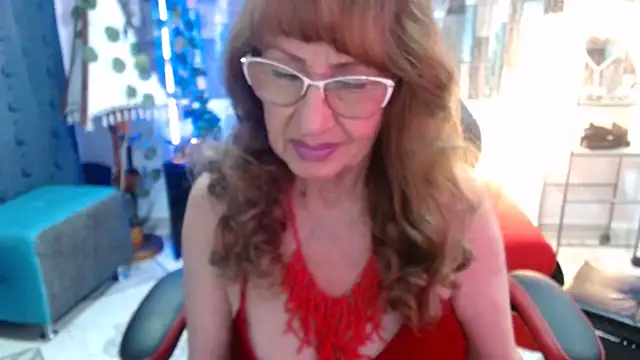 Snapshot of KarimaSarabe chatting on December 2024 08:57:02 PM KarimaSarabe online show from December 2024 08:57:02 PM