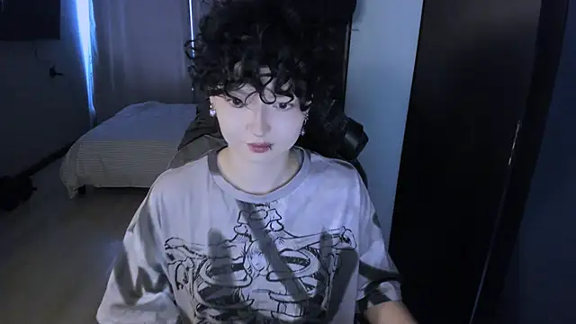 Snapshot of MiraiiTae chatting on December 2024 10:45:02 AM MiraiiTae online show from December 2024 10:45:02 AM