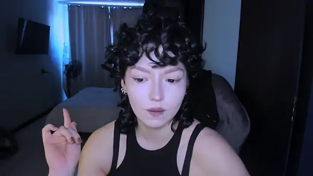 Snapshot of MiraiiTae chatting on March 2025 11:05:01 AM MiraiiTae online show from March 2025 11:05:01 AM
