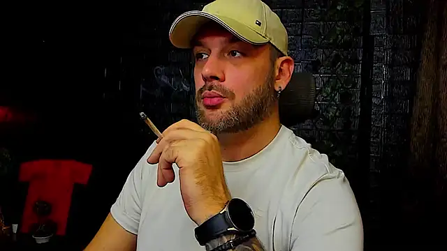 Snapshot of LexXHardy chatting on October 2025 07:34:02 PM LexXHardy online show from October 2025 07:34:02 PM