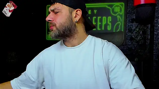 Snapshot of LexXHardy chatting on November 2025 03:12:01 PM LexXHardy online show from November 2025 03:12:01 PM