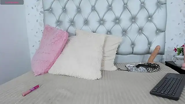 catiaeva online show from February 2025 04:31:01 PM