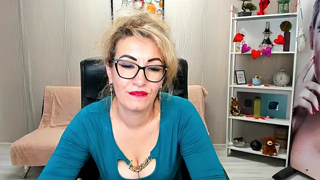 Snapshot of Cassandra_Hotty chatting on February 2025 07:38:02 AM Cassandra Hotty online show from February 2025 07:38:02 AM