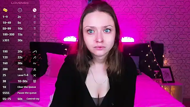 Snapshot of Linda_Bryant chatting on December 2024 12:55:02 AM Linda Bryant online show from December 2024 12:55:02 AM