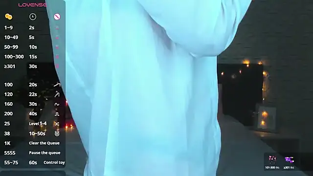 Snapshot of Linda_Bryant chatting on January 2025 03:44:02 AM Linda Bryant online show from January 2025 03:44:02 AM