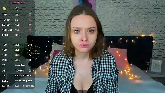 Snapshot of Linda_Bryant chatting on February 2025 12:53:02 AM Linda Bryant online show from February 2025 12:53:02 AM