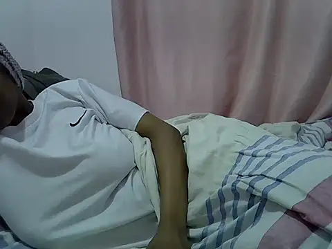 prettybeee online show from April 2026 02:27:02 AM