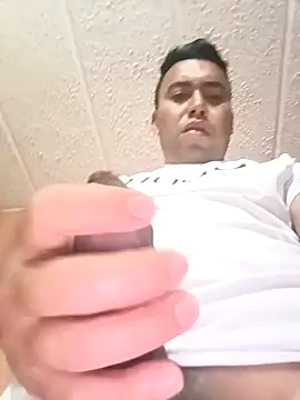 Snapshot of Diego_leon27 chatting on January 2025 02:45:02 AM Diego leon27 online show from January 2025 02:45:02 AM