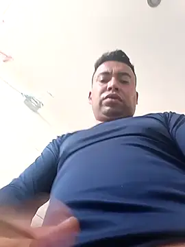 Snapshot of Diego_leon27 chatting on January 2025 08:45:02 PM Diego leon27 online show from January 2025 08:45:02 PM