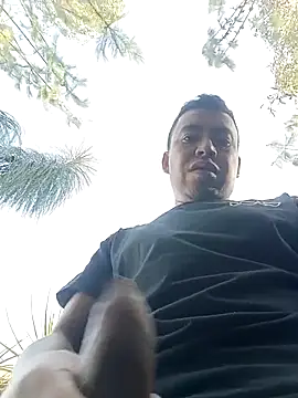 Snapshot of Diego_leon27 chatting on November 2025 08:20:01 PM Diego leon27 online show from November 2025 08:20:01 PM