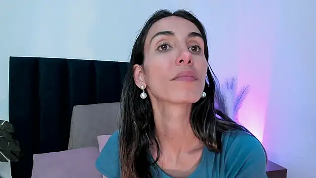 Nina Cavaali online show from March 2025 11:56:02 PM