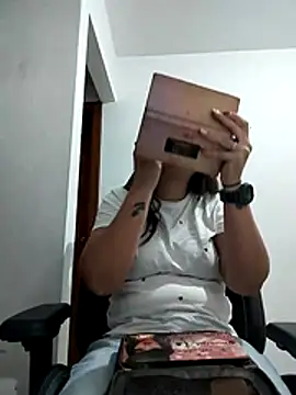 Mia Hampton online show from January 2026 08:25:02 PM