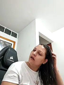 Mia Hampton online show from February 2026 09:10:02 PM