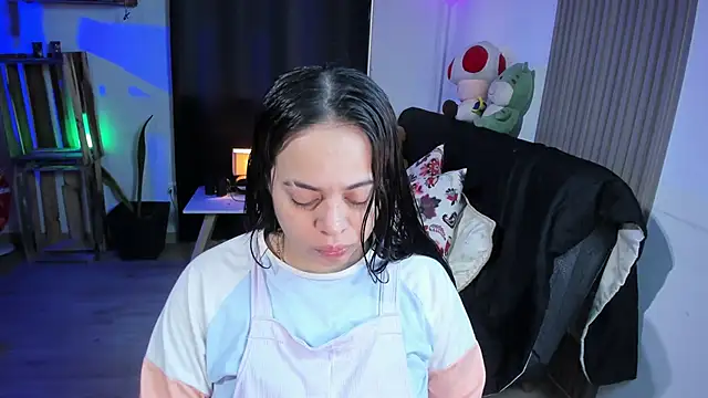 Snapshot of Cuttiealice chatting on January 2025 12:20:01 PM Cuttiealice online show from January 2025 12:20:01 PM