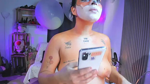 Snapshot of Cuttiealice chatting on February 2025 03:38:01 PM Cuttiealice online show from February 2025 03:38:01 PM