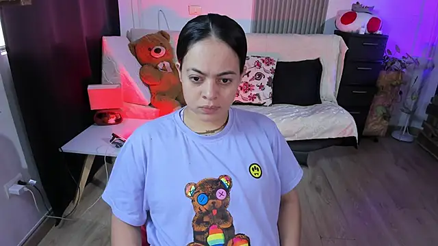 Snapshot of Cuttiealice chatting on March 2025 03:07:01 PM Cuttiealice online show from March 2025 03:07:01 PM