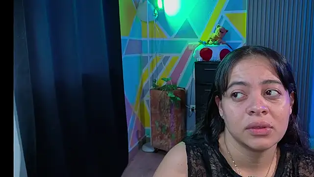 Snapshot of Cuttiealice chatting on September 2025 11:59:01 AM Cuttiealice online show from September 2025 11:59:01 AM