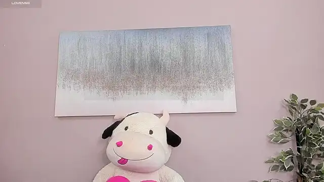 Briana Wells  online show from November 2025 01:29:02 PM