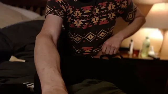 Keebs312 online show from October 2025 04:24:02 AM