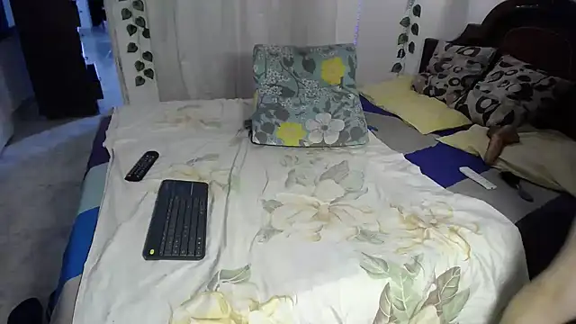 ivonne  hott1 online show from June 2026 03:13:02 PM