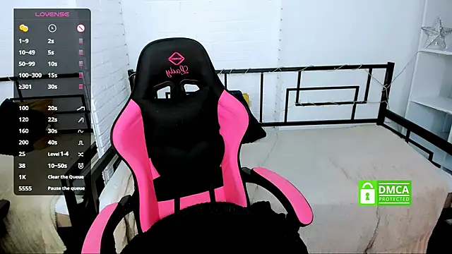 Snapshot of _Dian_A_Pr chatting on December 2024 02:11:02 AM Dian A Pr online show from December 2024 02:11:02 AM