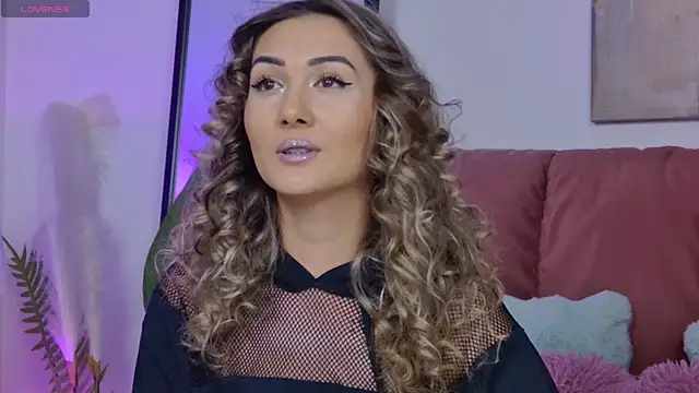 NicolLopeze online show from November 2025 09:09:01 AM